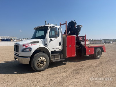 2004 Hiab 166 B-3 CL 4700 kg Knuckle Boom on 2005 Freightliner 4x2 Boom Truck