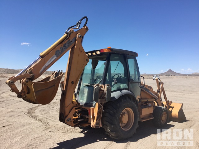 RETROEXCAVADORA 2003 CASE 580M