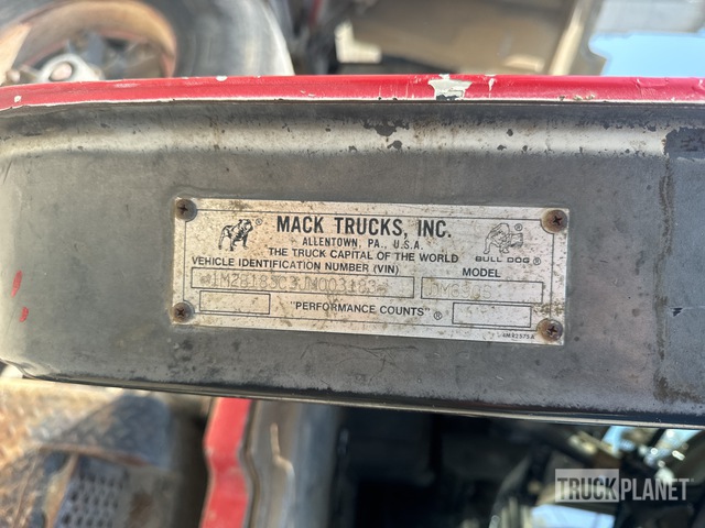 CAMIóN REVOLVEDOR 1988 MACK 9 CYD