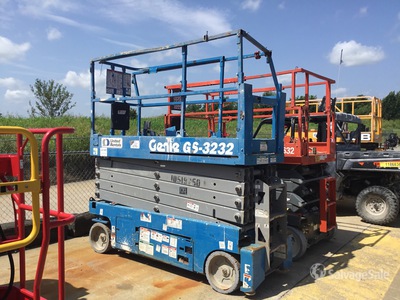 2016 Genie GS-3232 Electric Schaarlift (Inoperable)