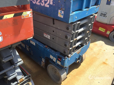 2016 Genie GS-3232 Electric Scissor Lift