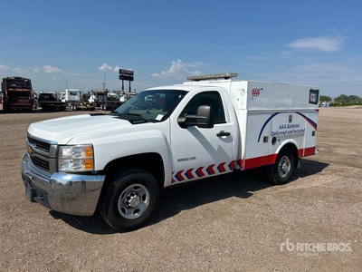 2010 Chevrolet Silverado 2500HD 4x4 Camión Utilitario