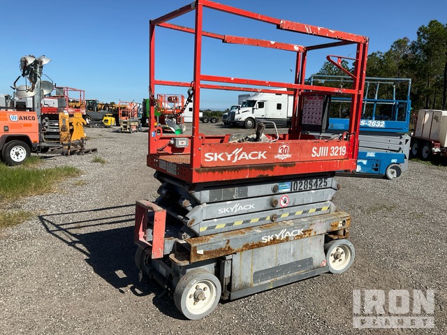 ELEVADOR TIJERA 2014 SKYJACK SJIII3219