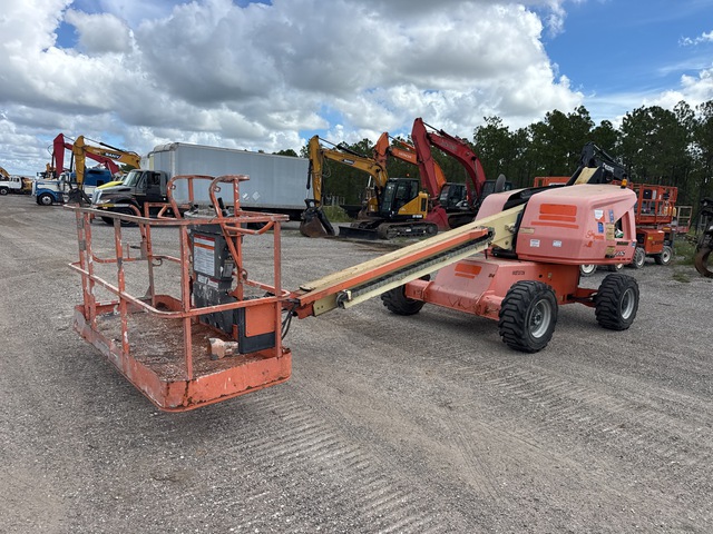 2015 JLG 400S
