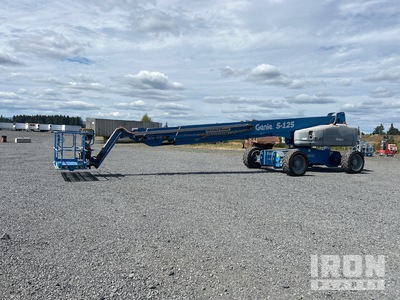 2014 Genie S-125 4WD Diesel Telescopic Boom Lift