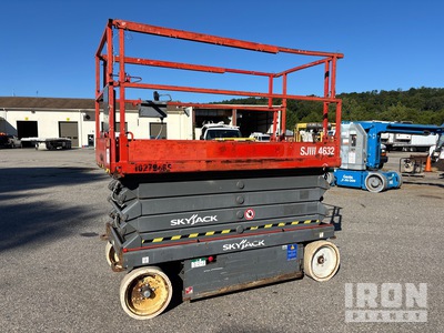 2014 Skyjack SJIII 4632 Electric Scissor Lift