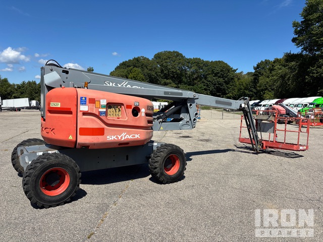 ELEVADOR ARTICULADO 2014 SKYJACK 4WD SJ63AJ