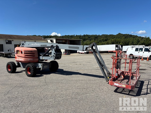 ELEVADOR ARTICULADO 2014 SKYJACK 4WD SJ63AJ