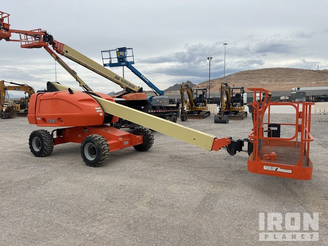 ELEVADOR TELESCóPICO 2014 JLG 4WD 400S