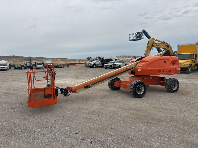2014 JLG 400S