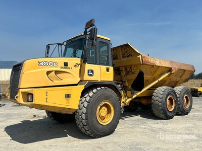 2010 John Deere 300D Articulated Dump Truck