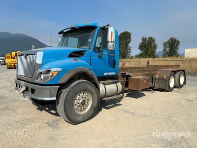 2010 International 7500 6x4 Roll-off vrachtwagen