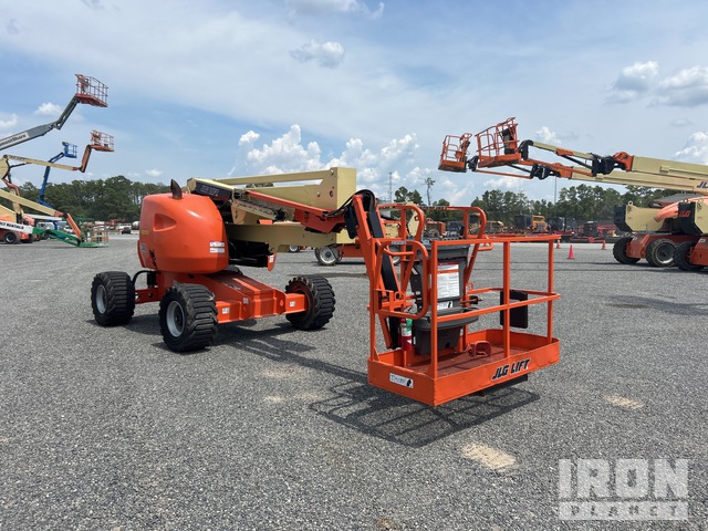 ELEVADOR ARTICULADO 2015 JLG 4WD 450AJ
