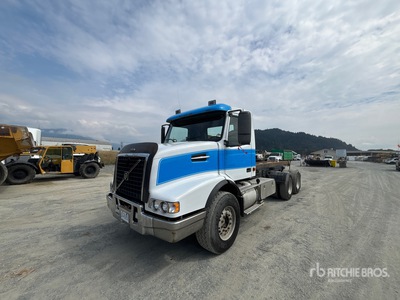 2006 Volvo VHD 6x4 Camion roulant