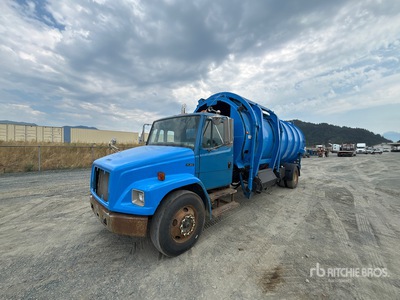 2003 Freightliner FL 80 4x2 Side Loader Waste Collection Truck