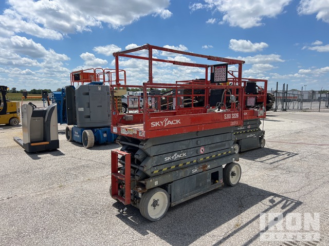 ELEVADOR TIJERA 2015 SKYJACK SJIII3226