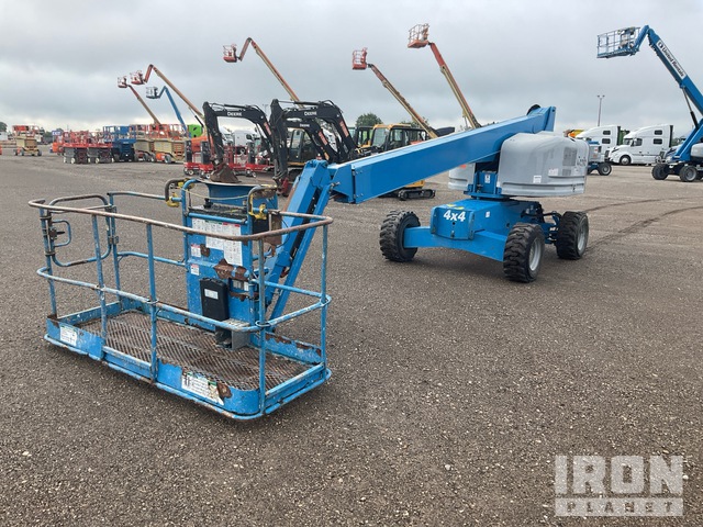 ELEVADOR TELESCóPICO  2017 GENIE 4WD S45