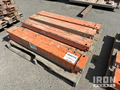 Quantity of (7) Qty of 11 53-88 Hydraulic Trench Box Spreaders
