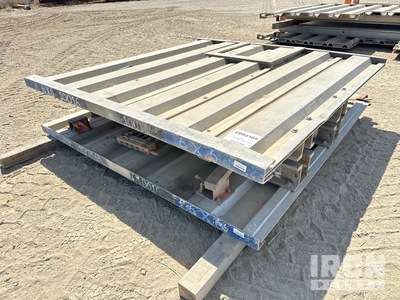 6 ft x 6 ft Aluminum (2.5 in Wall) Trench Shield