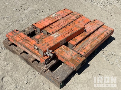 Qty of 8 35 in to 53 in Strut Modular Aluminum Quik Box Trench Shield