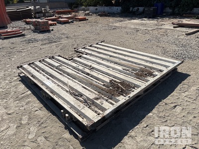 Qty of 1 10 ft x 10 ft Aluminum Quik Box 10 ft 0 in x 10 ft 0 in Aluminum Trench Shield