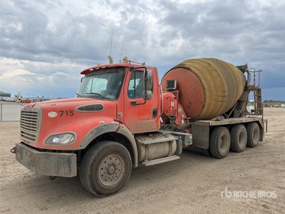 2012 Freightliner BCM2112 8x6 Beton-Fahrmischer