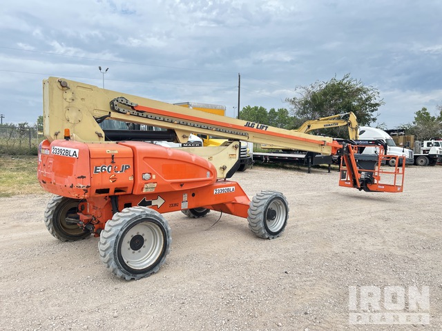 ELEVADOR TELESCóPICO 2015 JLG 4WD E600JP