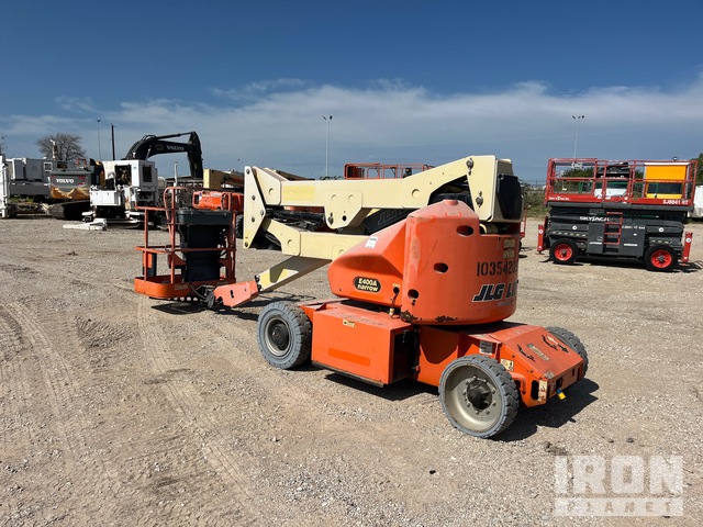 ELEVADOR ARTICULADO 2015 JLG E400AN