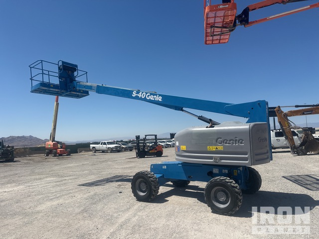 ELEVADOR TELESCóPICO 2015 GENIE 4WD S40