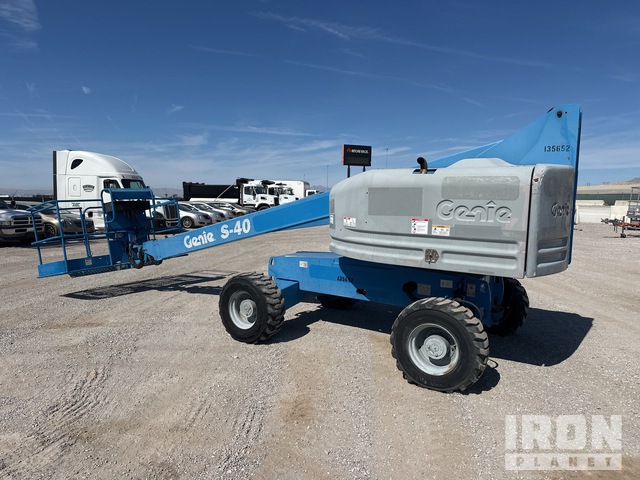 ELEVADOR TELESCóPICO 2014 GENIE 4WD S40