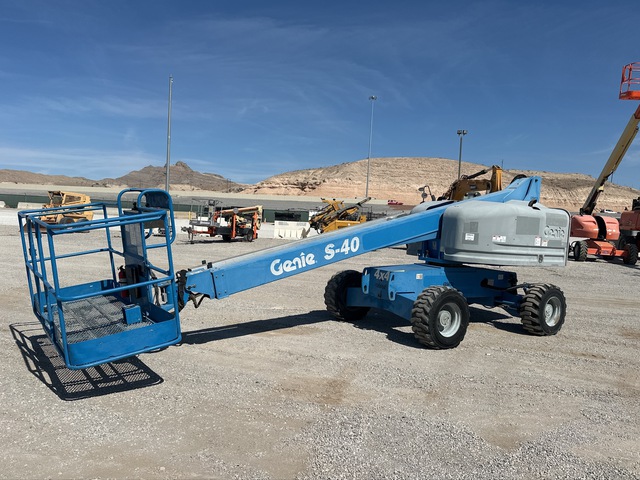 2014 Genie S-40