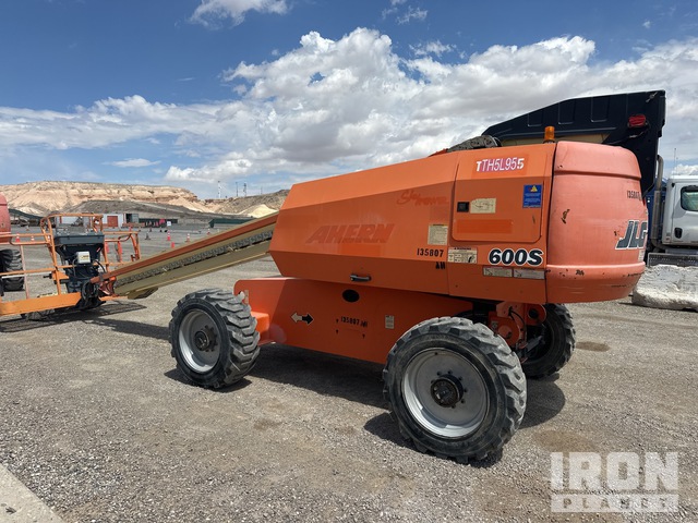 ELEVADOR TELESCóPICO 2014 JLG 4WD 600S