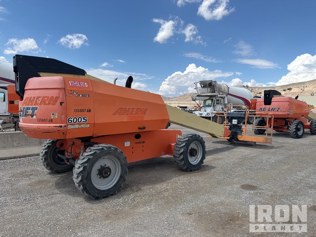 ELEVADOR TELESCóPICO 2014 JLG 4WD 600S