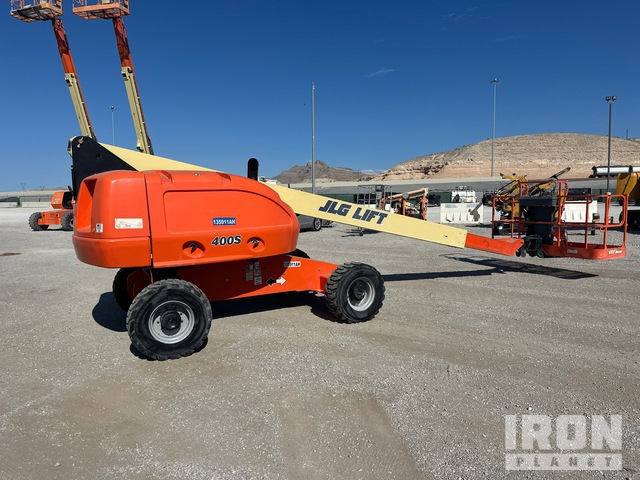 ELEVADOR TELESCóPICO 2014 JLG 4WD 400S
