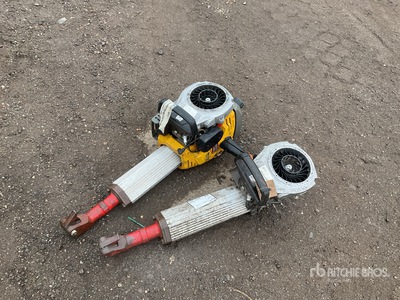 Quantity of (2) Wacker Neuson BH55W Démolisseur (Inoperable)