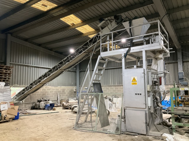 Semca 80 Bagging Machine / Ensacadora w/ Automatic Packing Pallet Semca 80 Bagging Machine / Ensacadora w/ Automatic Packing Pallet