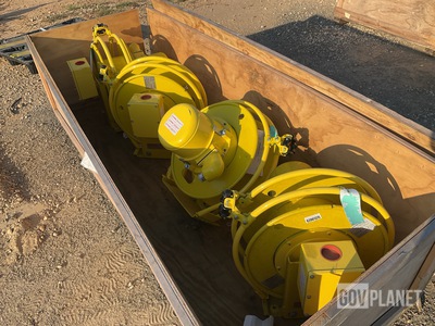 (4) Aero-Motive 116416305G3L Electric Cable Reels