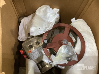 (2) Tri-Tec 901010-2 Electric Valve Actuators