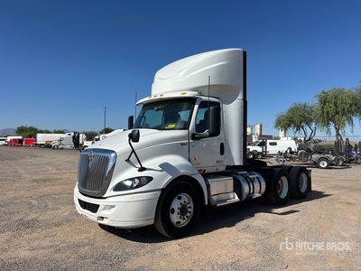 2021 International RH613 6x4 تراكتور شاحنة نهارية (ثنائية المحور)
