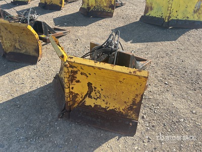 Trackless 52 in V Schneepflug - Fits Sidewalk Plow