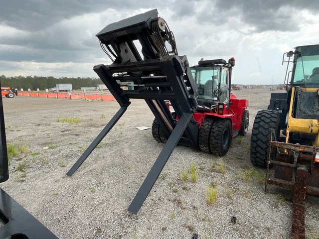 2020 Kalmar DCG100-6 22000 lb Pneumatic Tire Forklift