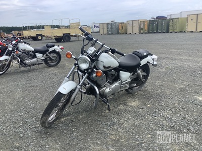 2014 Yamaha XV250 V Star 250 Bike