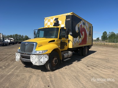2006 International 4300 4x2 Moving Kastenwägen