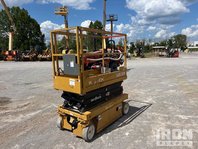ELEVADOR TIJERA 2018 SKYJACK SJIII3219