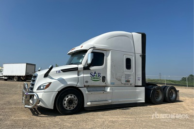 2022 Freightliner Cascadia 126 6x4 Sleeper Truck Tractor