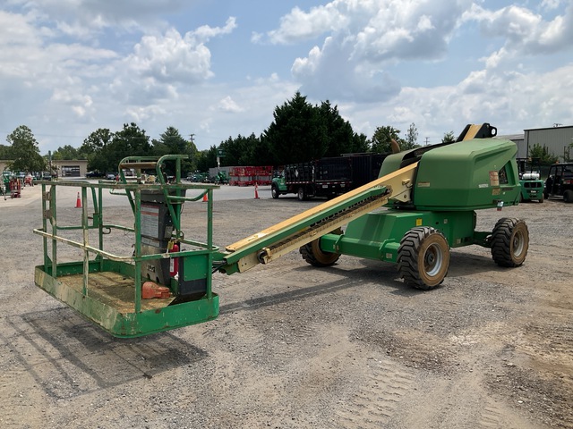 2015 JLG 400S