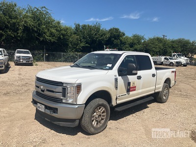 2019 Ford F-250 XLT 4x4 Crew Cab Pickup