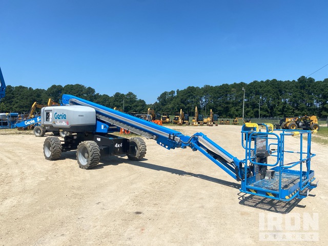 ELEVADOR TELESCóPICO 2022 GENIE 4WD S65XC