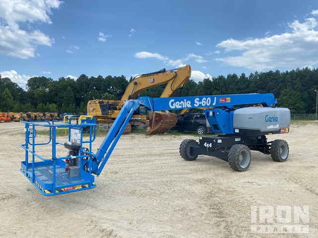 ELEVADOR ARTICULADO 2022 GENIE 4WD S60J