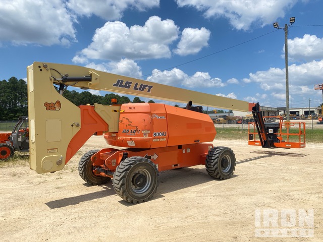 ELEVADOR ARTICULADO 2010 JLG 4WD 800AJ